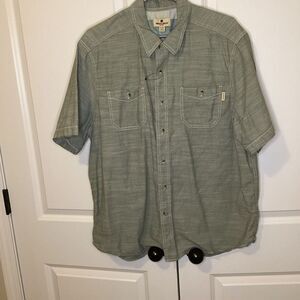 Mens Woolrich short sleeved buttoned front shirt XL‎